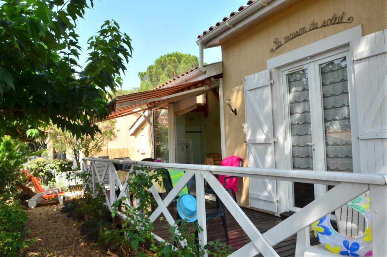 Domaine Sainte Veziane Hotell Bessan Exteriör bild